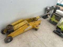 Small trolly jack - working, a pair of Power IT impact 18V screwdrivers comes with batteries and cha