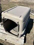 Dog kennel 24”x26”x32”