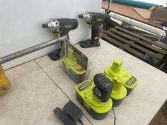 Small trolly jack - working, a pair of Power IT impact 18V screwdrivers comes with batteries and cha