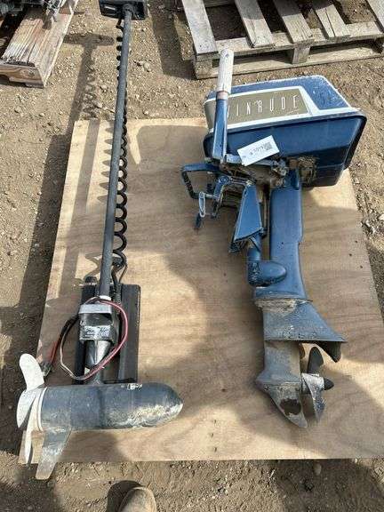 55lb. thrust trolling motor and Evinrude 5.5hp - FOR PARTS