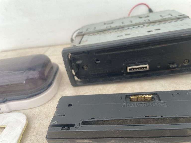 Panasonic AM/FM CD player was working when removed from Boat