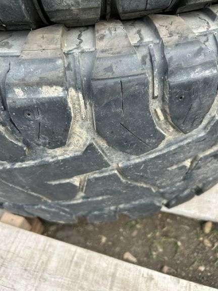 5 tires -35x12.50R20LT