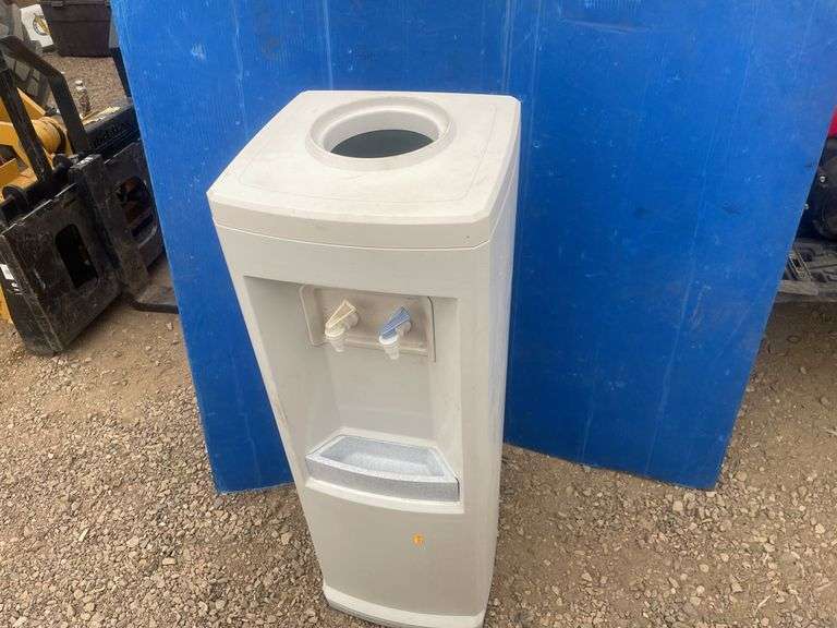 Hot and cold water dispenser  - condition unknown