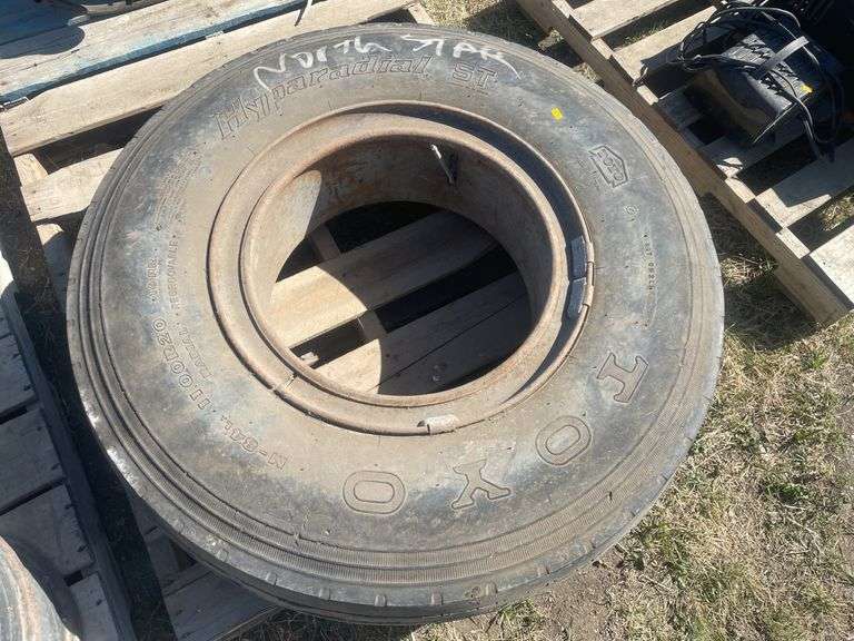 Tire/Rim 11.00R20