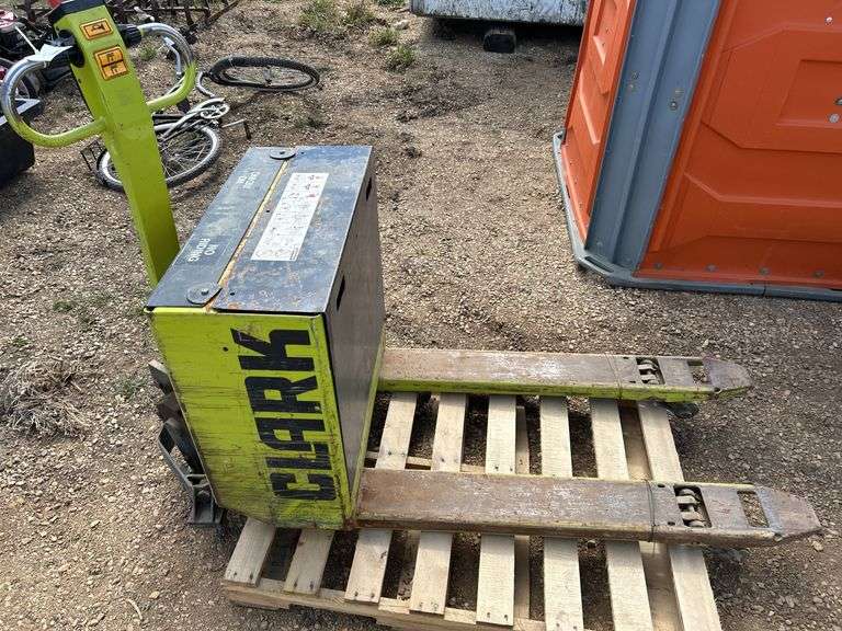 Clark PW-18 4000lb power pallet jack - lifts up and down & horn honks