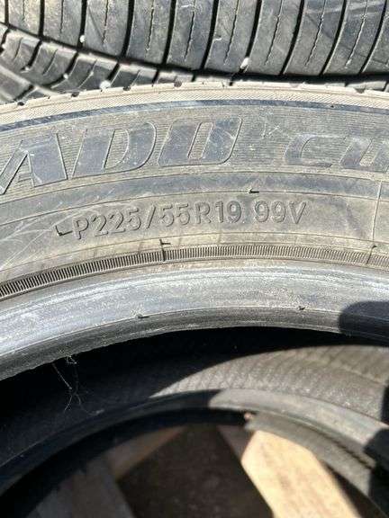 4 tires -P225/55R19