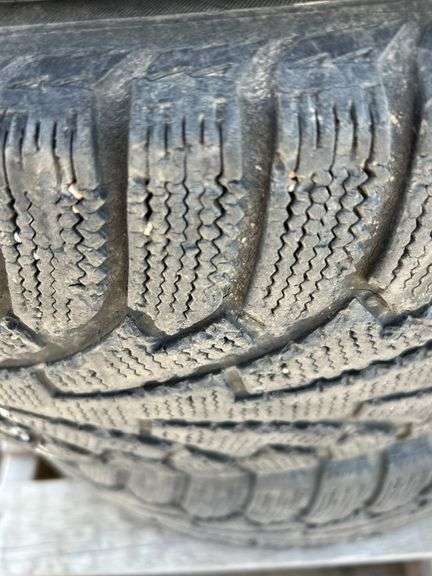 4 tires 235/60R16