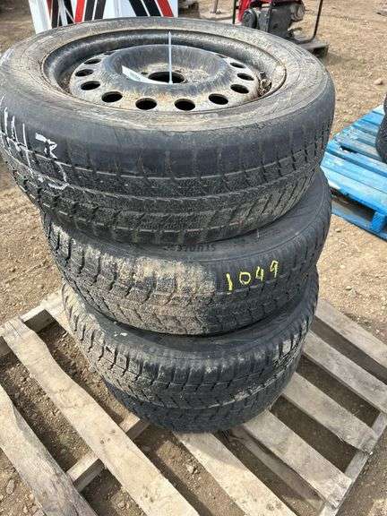 4 tires/rims - 205/60R16 - Civic rims 5x114.3
