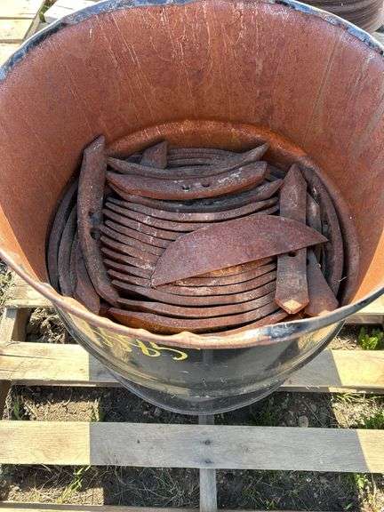 Partial barrel of culivator spikes