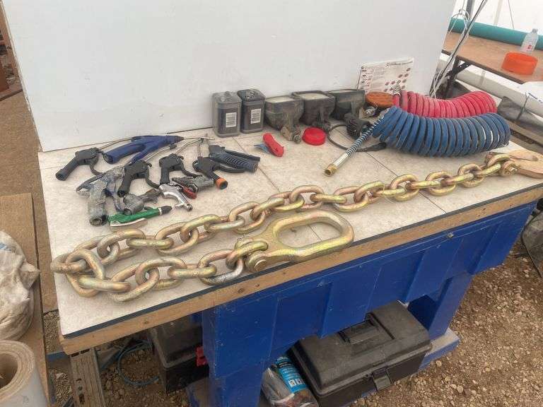 65" heavy duty safety chain, pair of air hoses, quantity of blow nozzles, miscellaneous lights