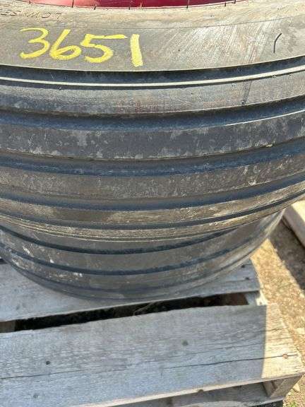 4 implement tires and rims - 9.5Lx15SL