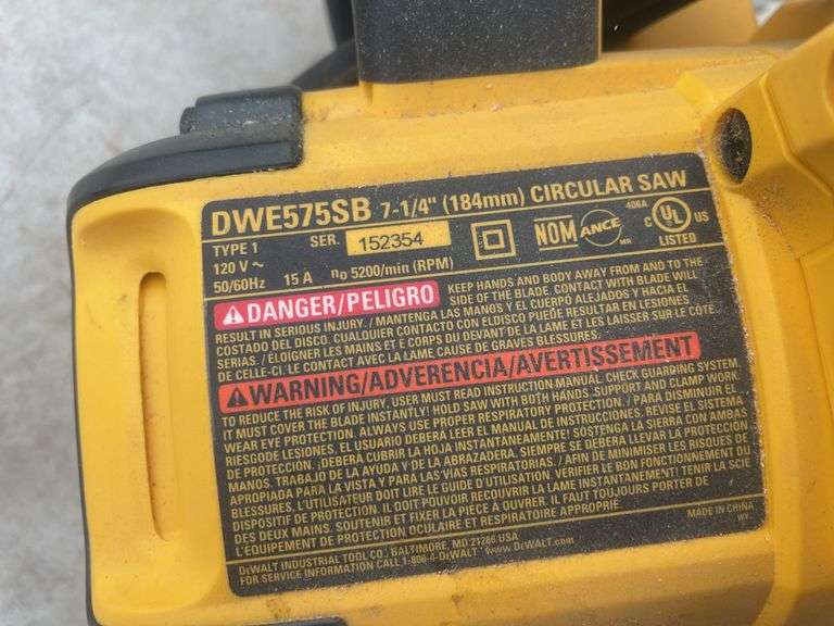 Working DeWalt 15 amp Skil saw