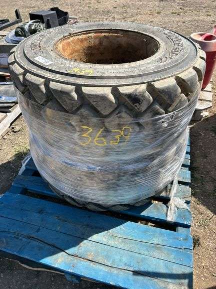 2 tires and rim 14-17.5NHS