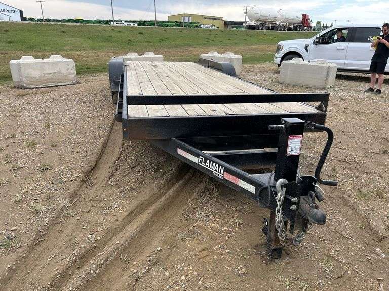 2017 Southland Triple Axle 22' plus 2' beaver tail