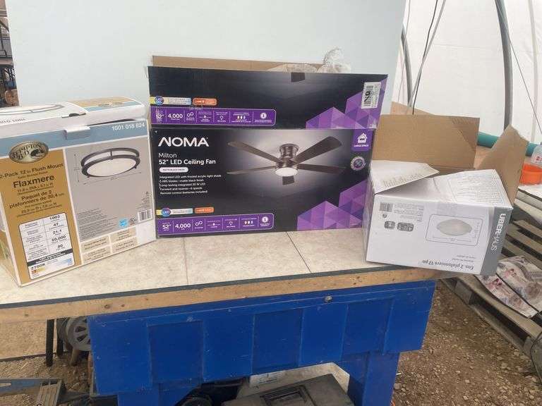 NOMA Milton 52" ceiling fan - owner says works, misc. lights