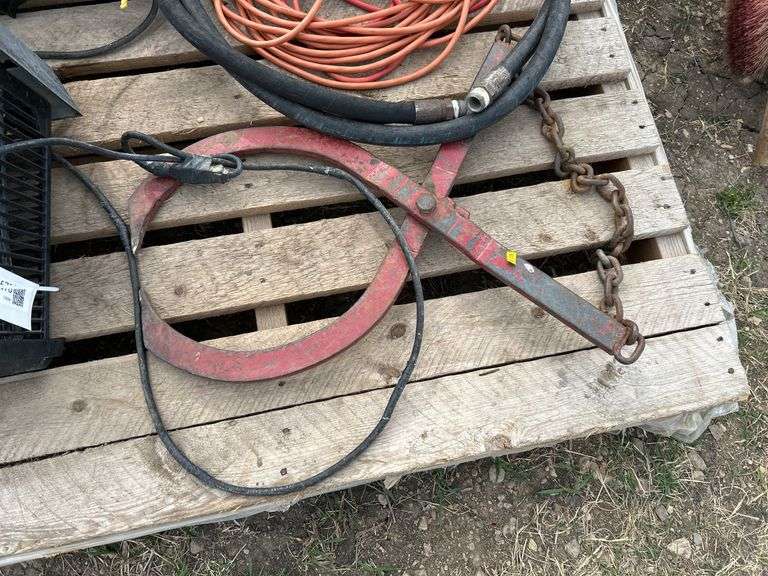 Bug zapper, extension cord, tool pouch, fuel hose etc