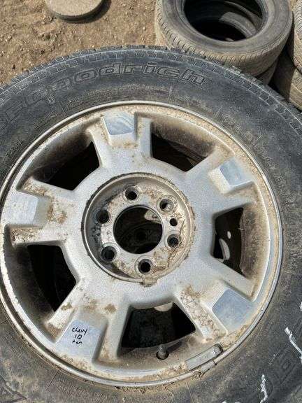 4 tires/rims for Chevy 1/2 ton - LT245/75R17