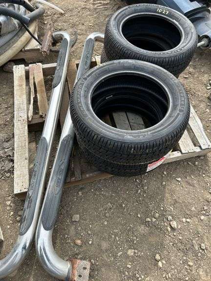 4 unused Firestone -195/55R15 and a pair of Tech-tubes running boards