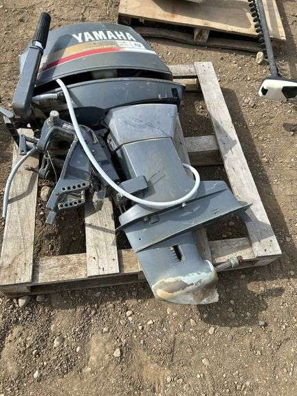Yamaha 30hp outboard - FOR PARTS