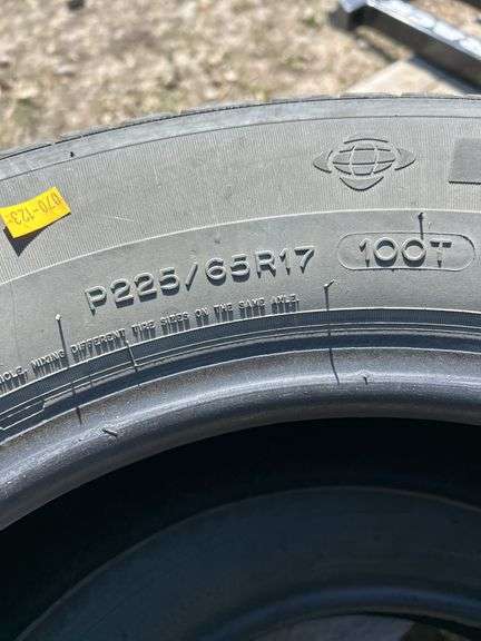 2 tires P225/65R17