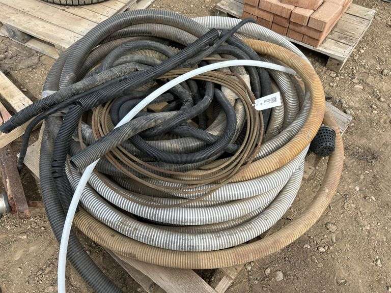 Pallet of misc hoses