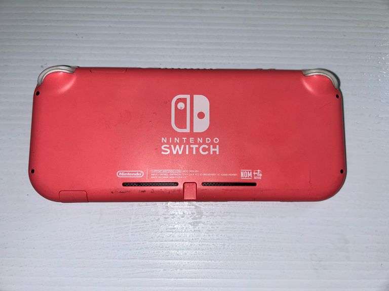 NINTENDO Switch Lite - works but no charge cord **IN OFFICE**