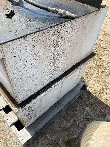 Work bench/oil reservoir - 36"x36"x72"  with hose reel and metering gun- condition unknown