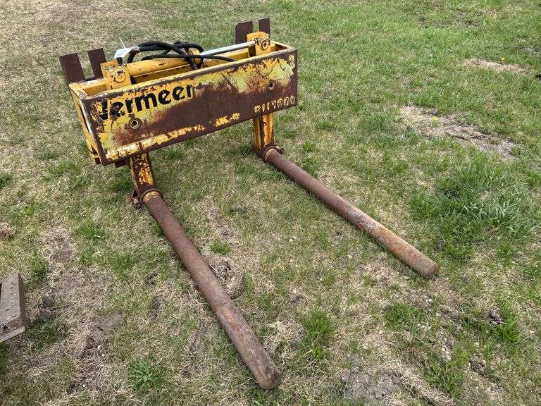 VERMEER Hyd Adjustable bale spear