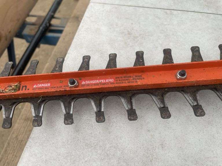 Working 40 V Black & Decker cordless hedge trimmer comes with charger and battery, propane fogger co