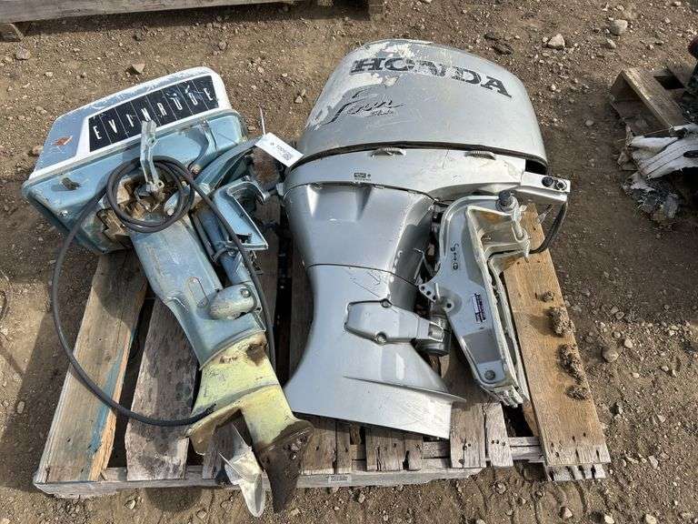 Honda 40hp 4 stroke outboard and Evinrude 10hp outboard - FOR PARTS