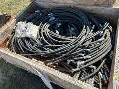 Large quantity of hydraulic hoses