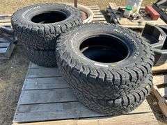4 tires BF Goodrich LT265/75R16