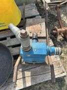 Lumberjack 18" frying pan, mop pail and water pump