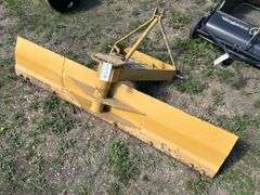King Cutter 3pt hitch mount 6' levelling blade