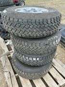 4 Chev tires and rims - P235/75R15