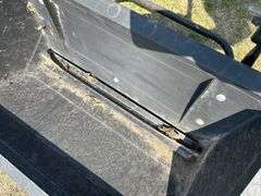 Grass/fertilizer spreader