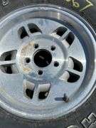 Ford Ranger tire and rim - P225/70R14