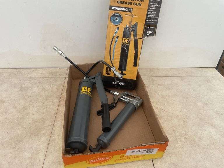 Hardly used grease guns - 1 small and 1 large
