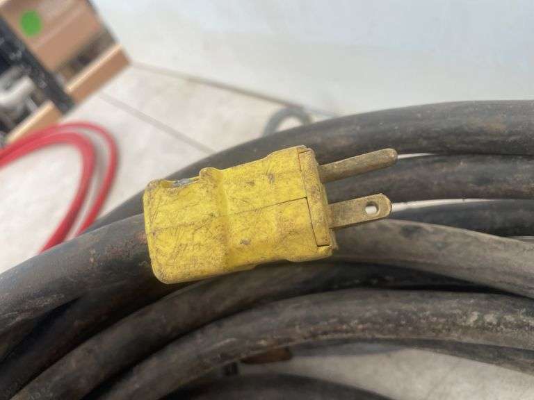 4  - 6' safety cables and 45'of 10/3 extension cord
