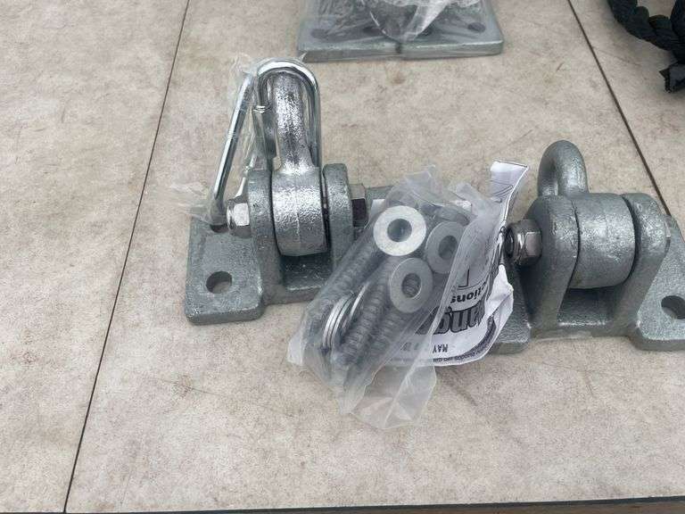 2 sets of swing hangers galvanized steel and 12' of rope
