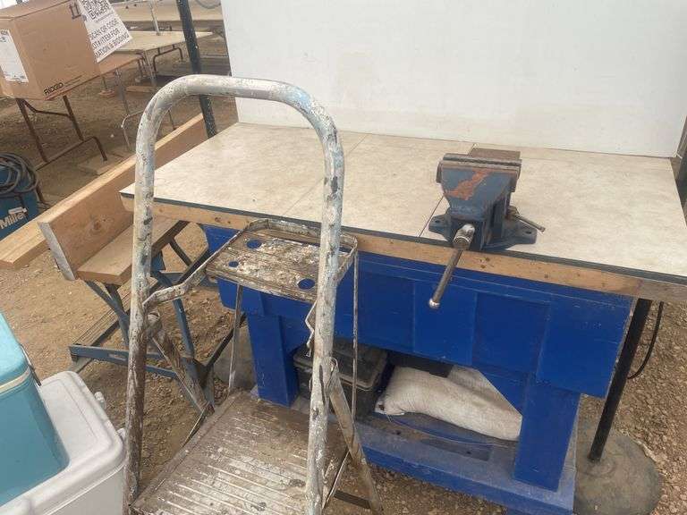 Step ladder and a 5" swivel base vice