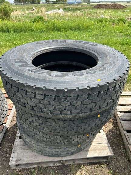 4 tires 11R22.5