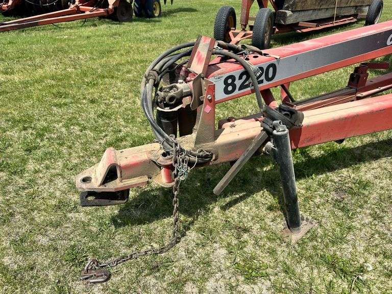 Case 8220 Pull-Type Swather