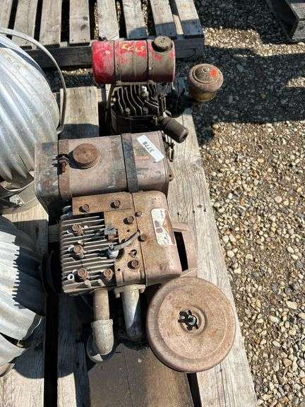 Pallet with whirly birds, 2 gas motors - condition unknown