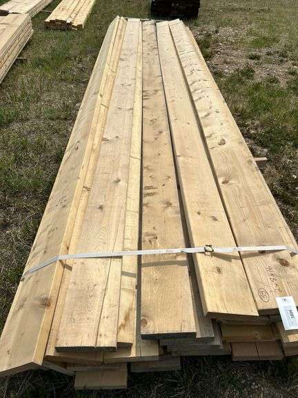 LUMBER: 33 of 2x8x16