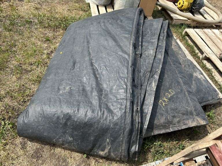 12’x20’ insulated tarp
