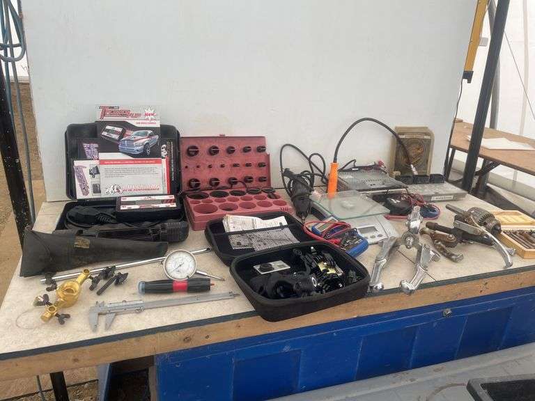 Assortment of tools including circle cutter, dial indicator, o-rings , gear pullers etc. - condition
