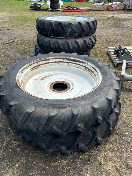 5 Sprayer tires/rims 11-38