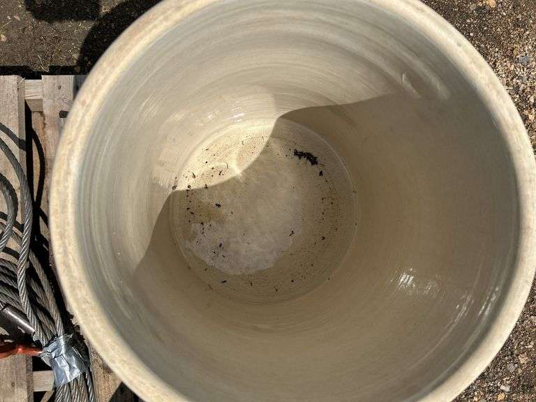 10gal Medalta crock no cracks, 3 & 10gal crocks with cracks