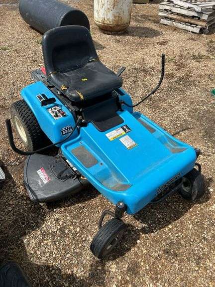 Dixon Zero Turn Mower - Runs good